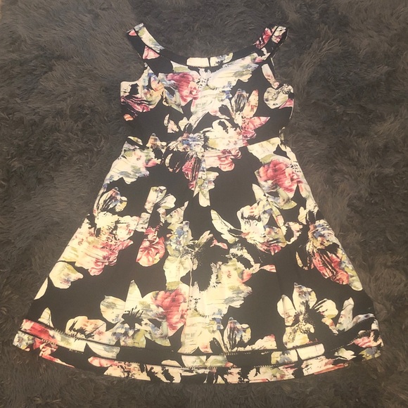 White House Black Market Floral Midi Dress - Picture 6 of 9